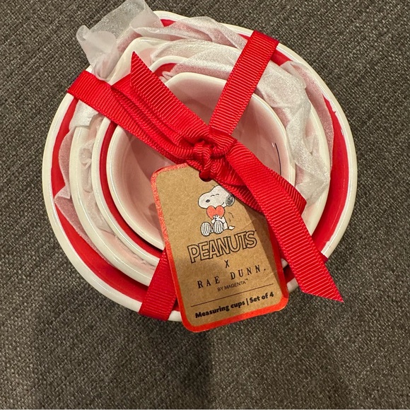 Peanuts X Rae Dunn Measuring Cups (set of four) - Picture 4 of 7